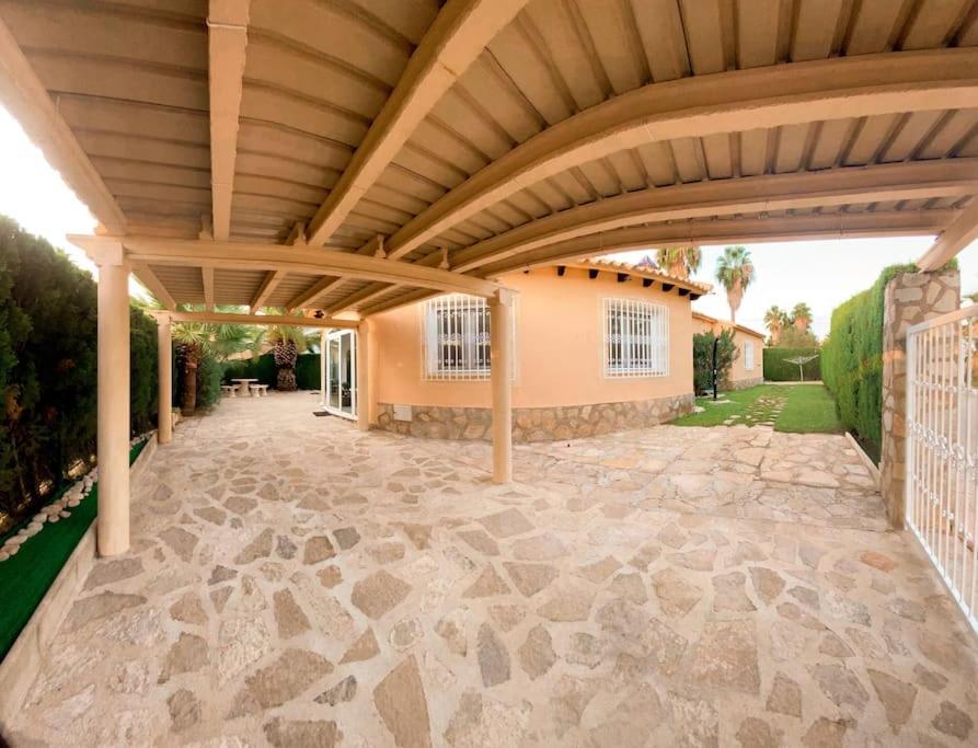 Impresionante Villa Con Piscina - Oliva Nova 外观 照片
